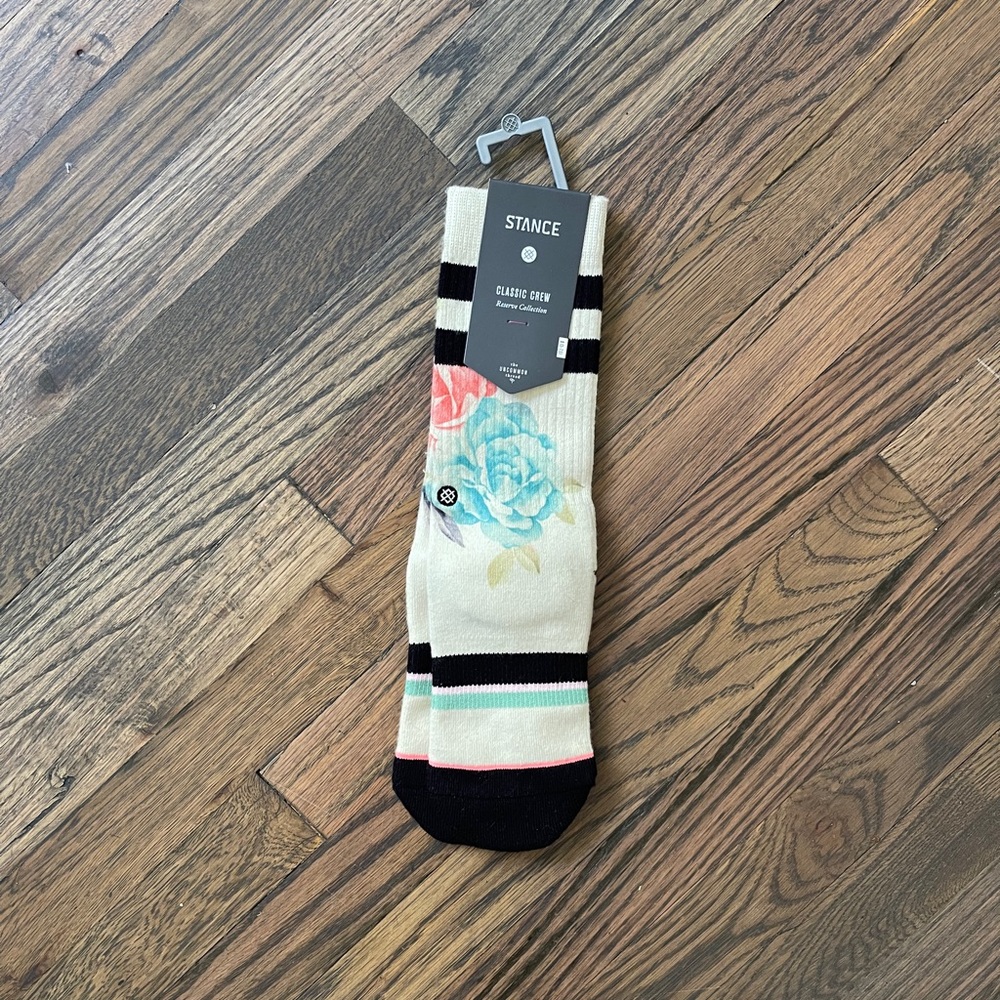 NWT stance classic crew socks